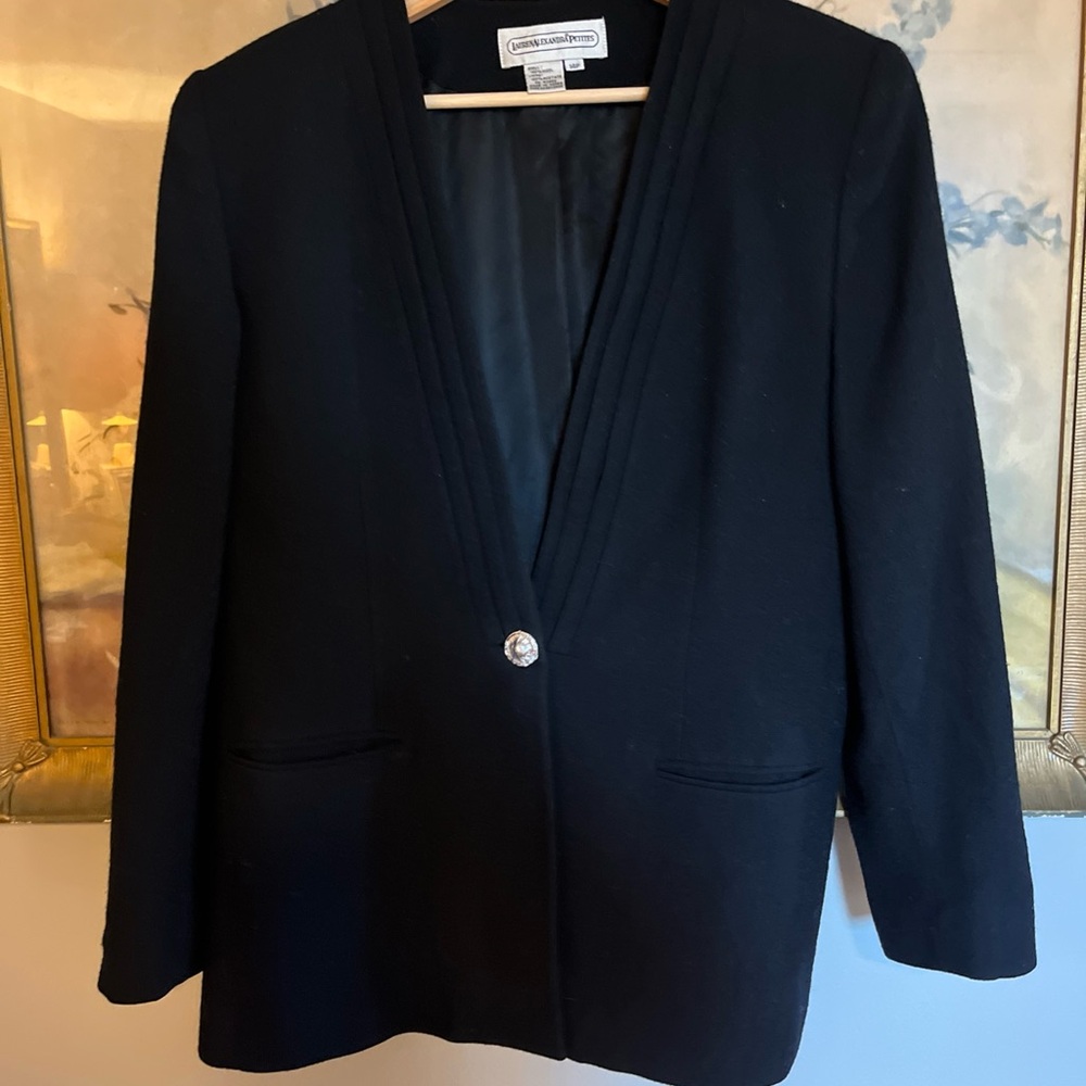 Vintage 1980’s Black Wool Single‎ Button Blazer Shoulder Pass M